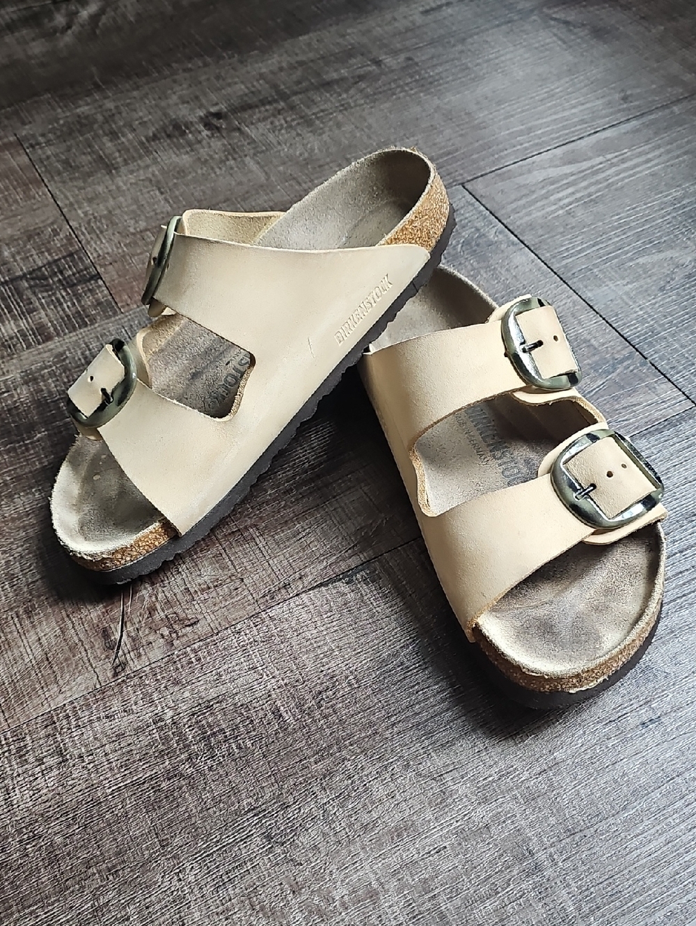 Birkenstock - Arizona Two-Buckle Sandals in Light Tan